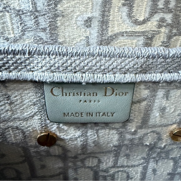 Dior Saddle Bag with Gery Dior Oblique Embroidery - Picture 6 of 10